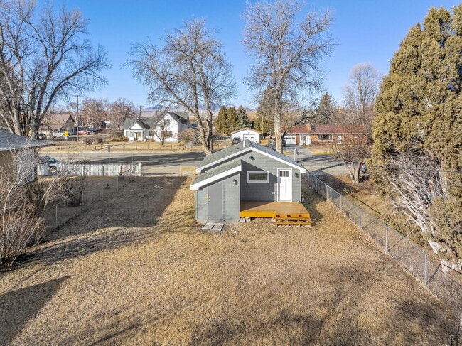 Building Photo - Simple Living, Beautifully Done
