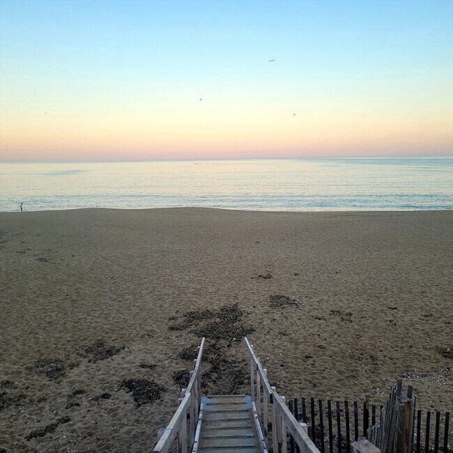 Building Photo - 30 Annapolis Way