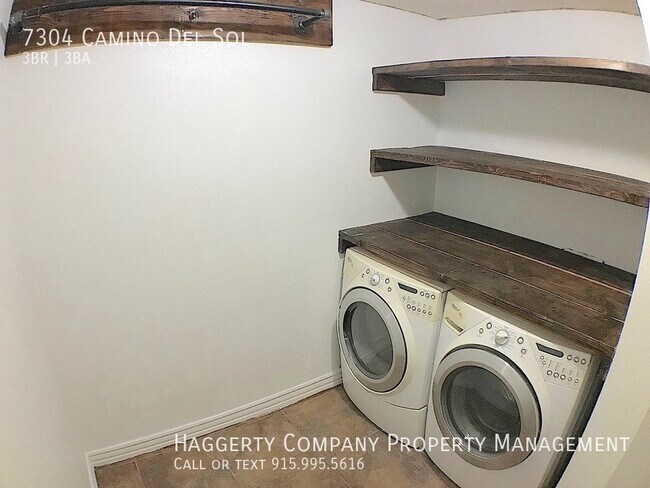 Building Photo - West El Paso 3 bed with Pool!