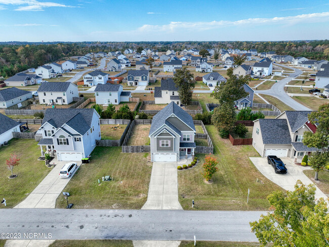 Building Photo - 202 Dairyfarm Rd