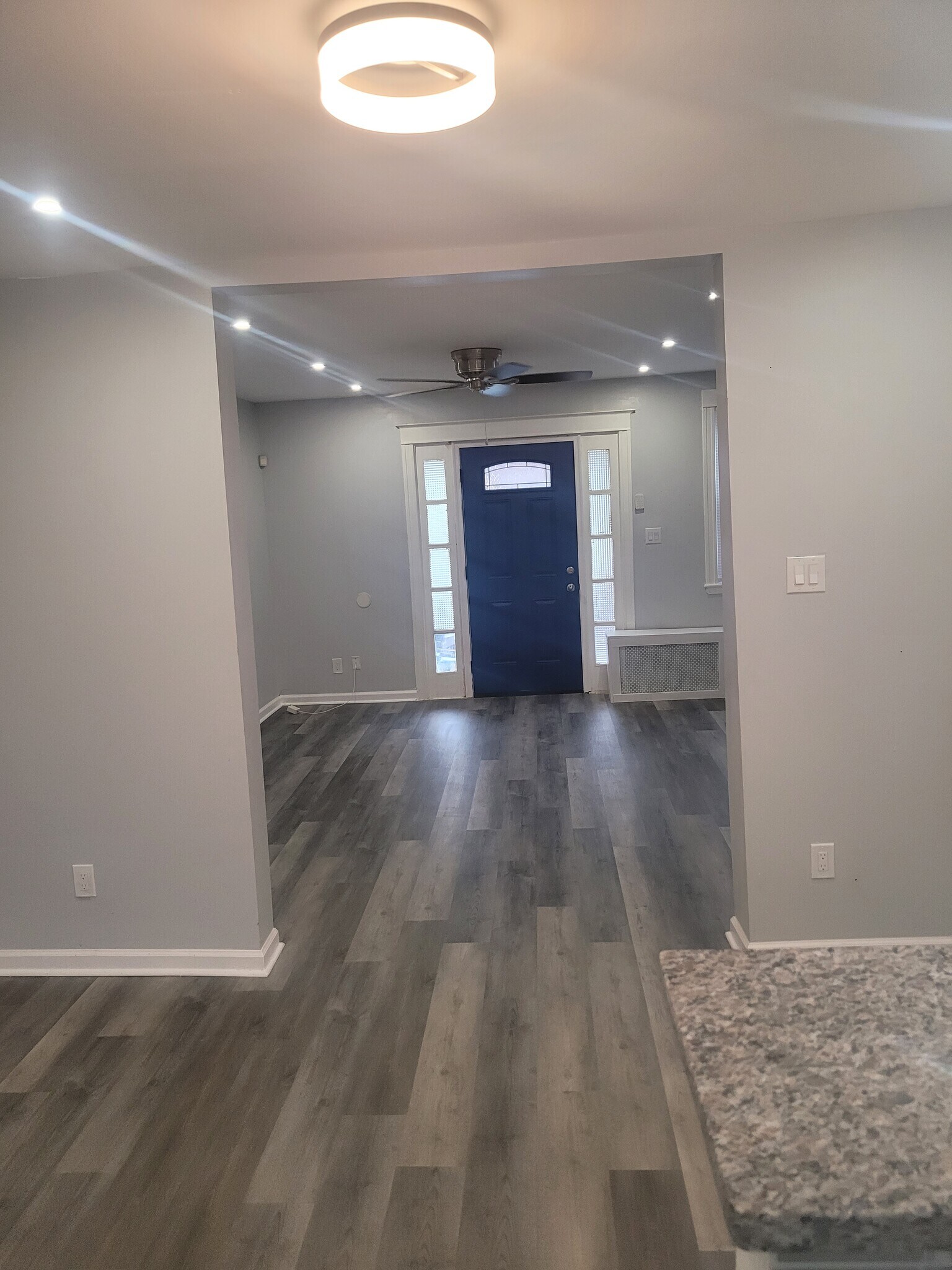 Building Photo - 305 Greenway Ave