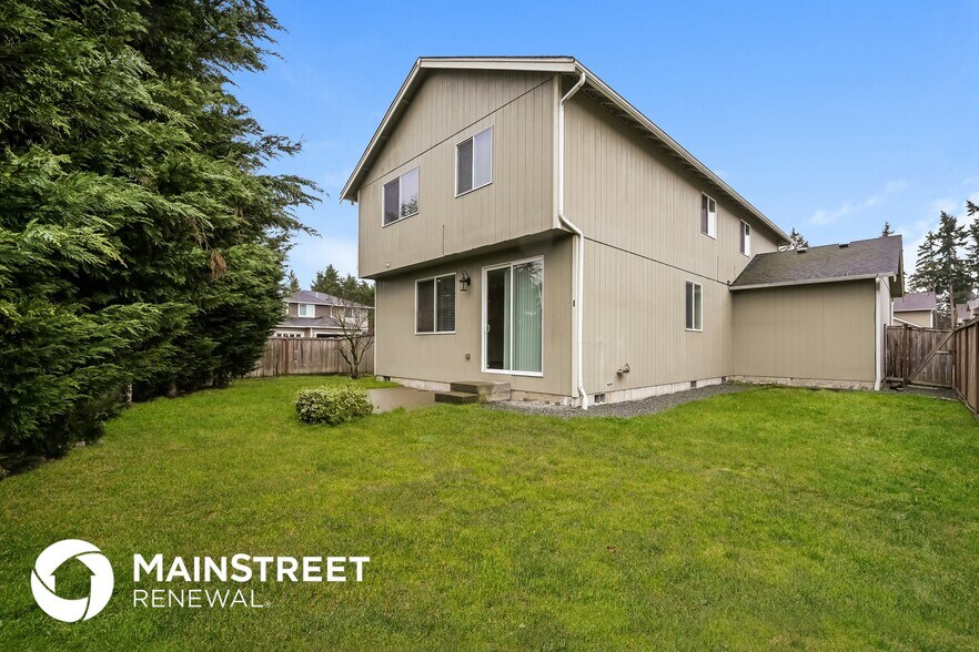 Building Photo - 8117 207th St E