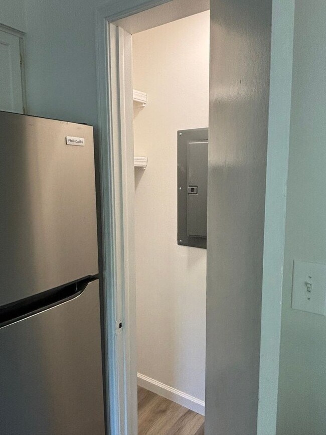Building Photo - Charming 1BR Condo in Tulsa