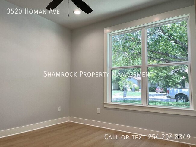 Building Photo - New Central Waco Home