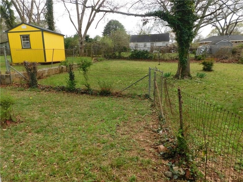 Building Photo - 2174 Whites Mill Rd