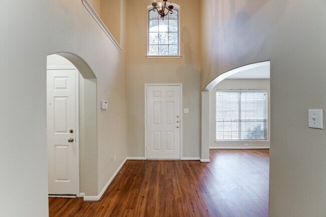 Building Photo - 21510 Juniper Meadows Dr