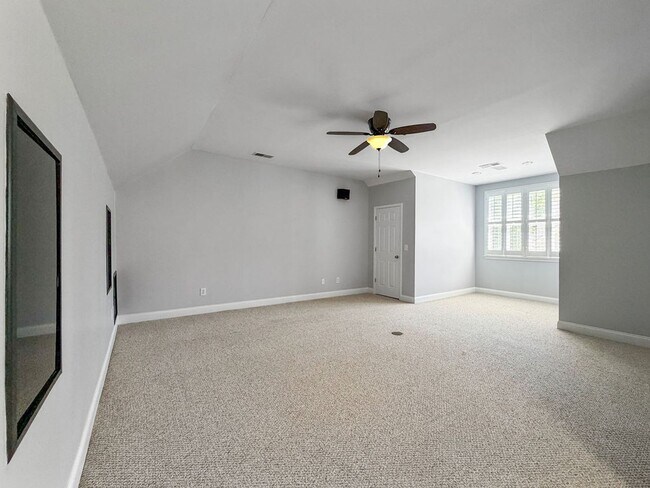 Building Photo - 4040 Alston Way