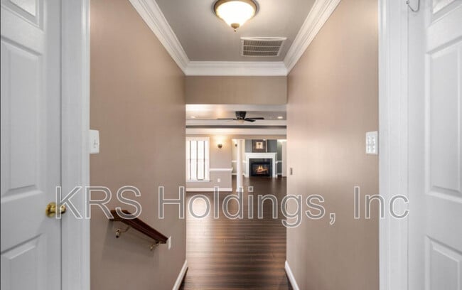 Building Photo - 159 Sanford Ferry Ct