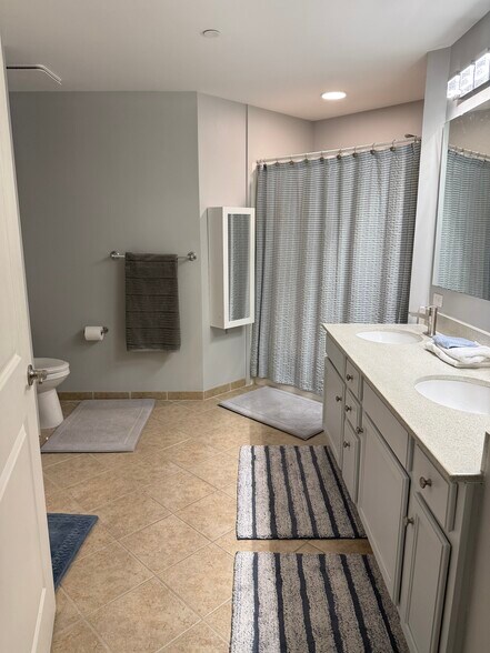 Building Photo - 1101 Haxall Point