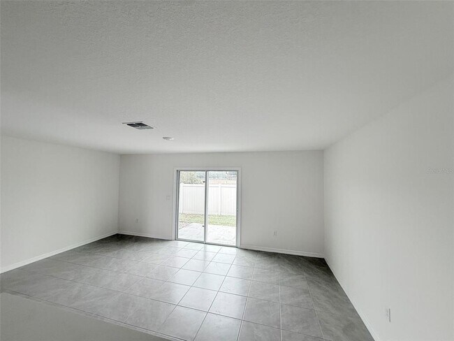 Building Photo - 8220 SW 67th Ave