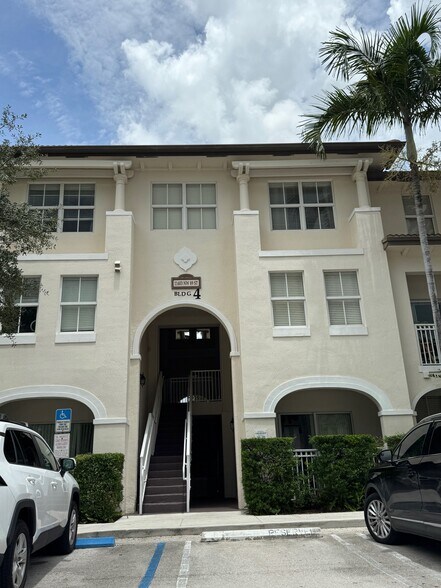 Building Photo - 11403 NW 89th St