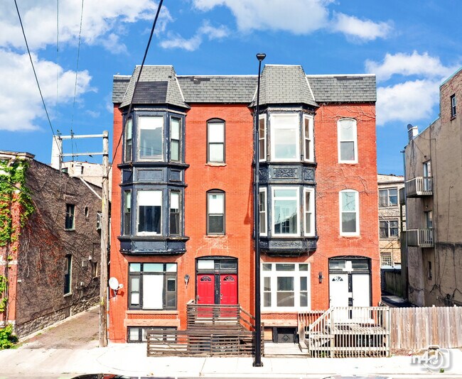 Building Photo - 115 S Paulina St