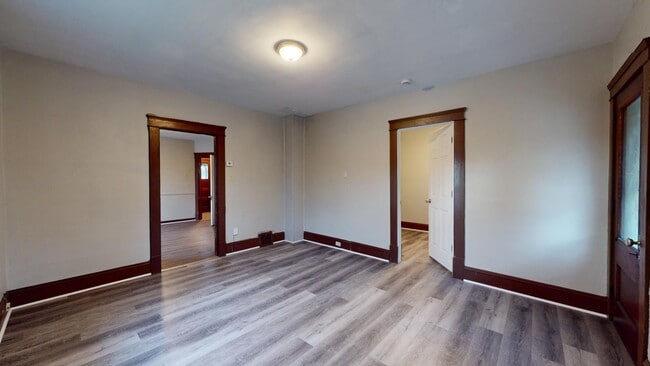 Building Photo - 3414 W 44th St
