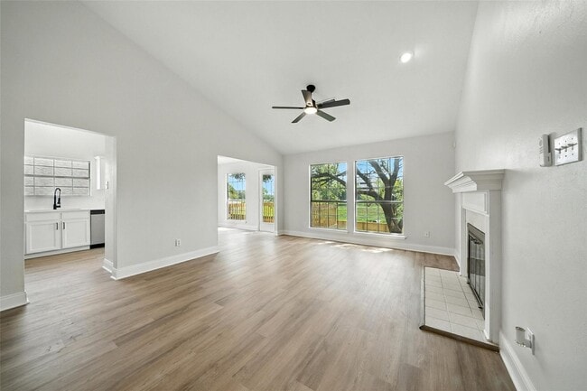 Building Photo - 14827 Carolina Falls Ln