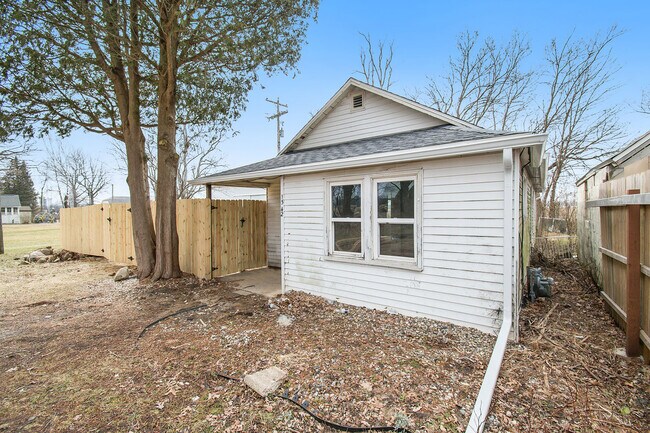 Building Photo - 1542 10th St