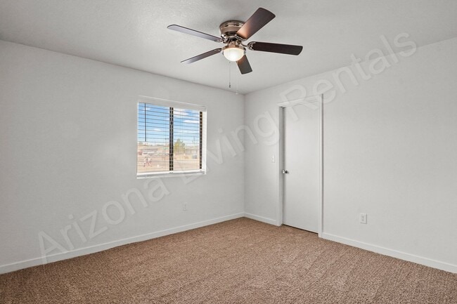 Building Photo - 2699 Smoketree Ave N