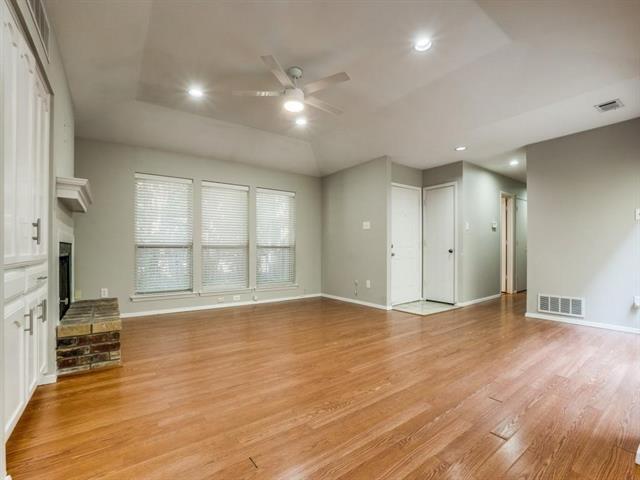 Building Photo - 3042 Airhaven St