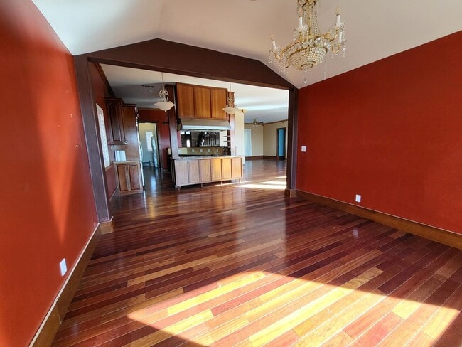 Building Photo - 2014 Vista Ridge Dr