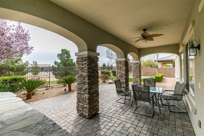 Building Photo - 7228 Night Heron Way