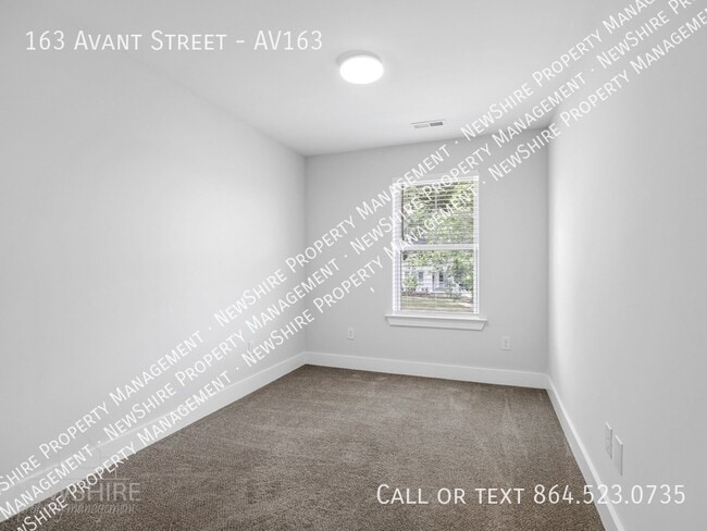 Building Photo - 163 Avant St