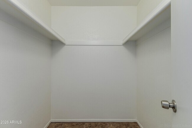 Building Photo - 7141 N 16th St