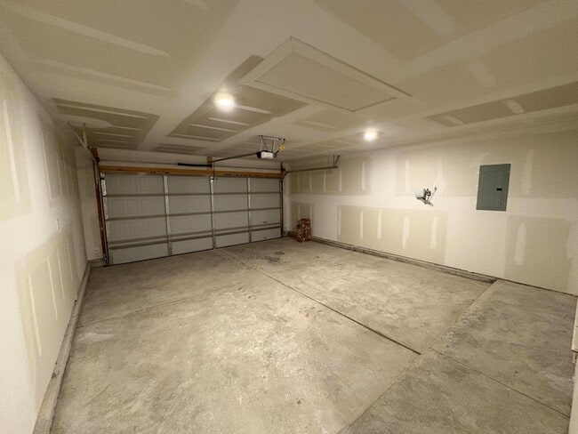 Building Photo - 2205 134th St