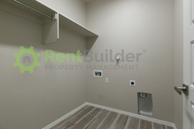 Building Photo - CALL US TODAY AT (505) 808-6467 TO SCHEDUL...