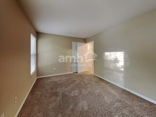Building Photo - 215 Windsong Dr