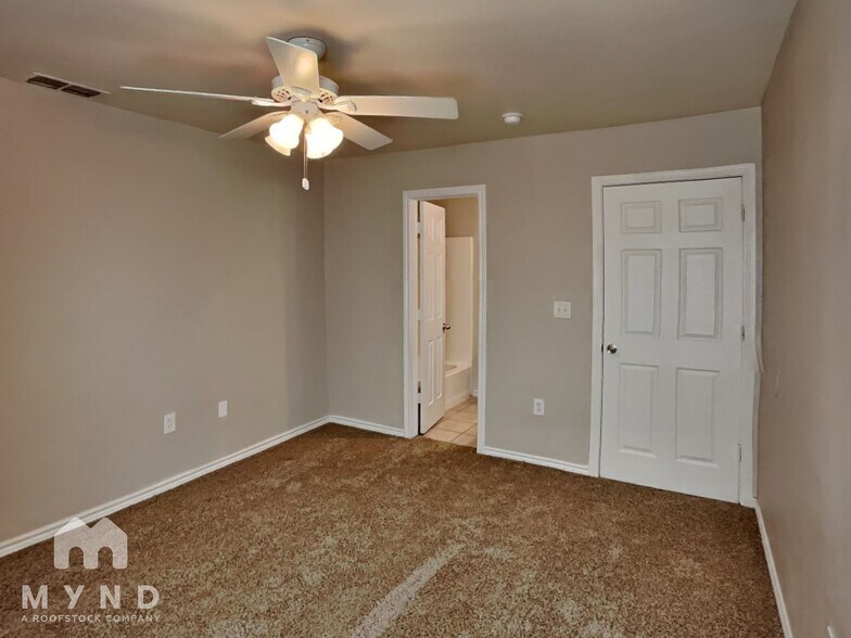 Building Photo - 5417 Harvard St