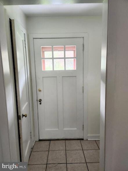 Building Photo - 172 Raystown Rd