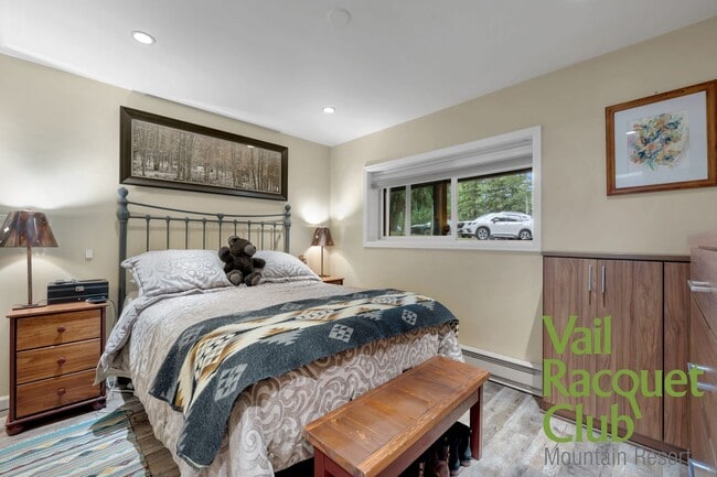 Building Photo - 4600 Vail Racquet Club Dr