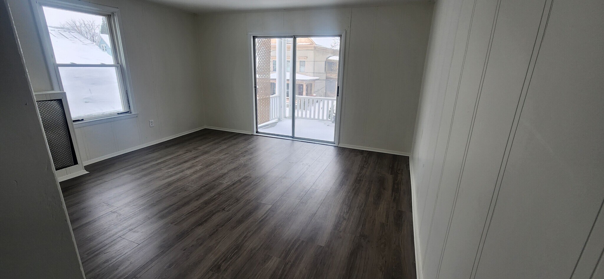 Building Photo - 619 Tracy St