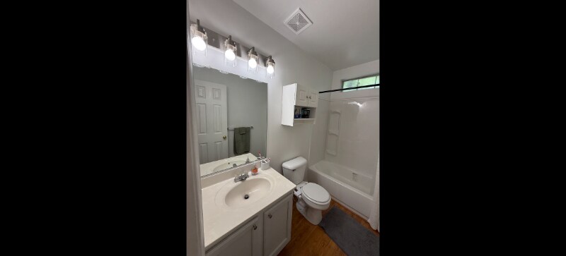Building Photo - 1246 Woods Way