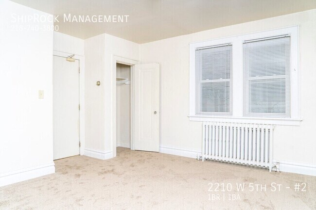 Building Photo - 2210 W 5th St