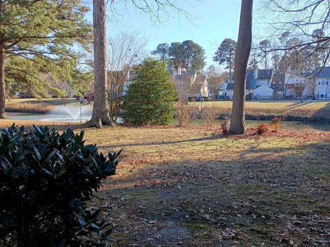 Building Photo - 3 BR Condo w/ Garage in Kiln Creek