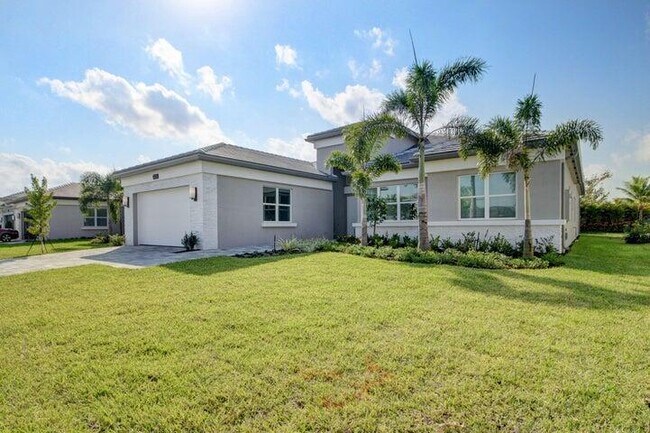 Building Photo - 12832 Veneto Springs Dr