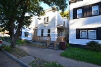 Building Photo - 310 E 16th St