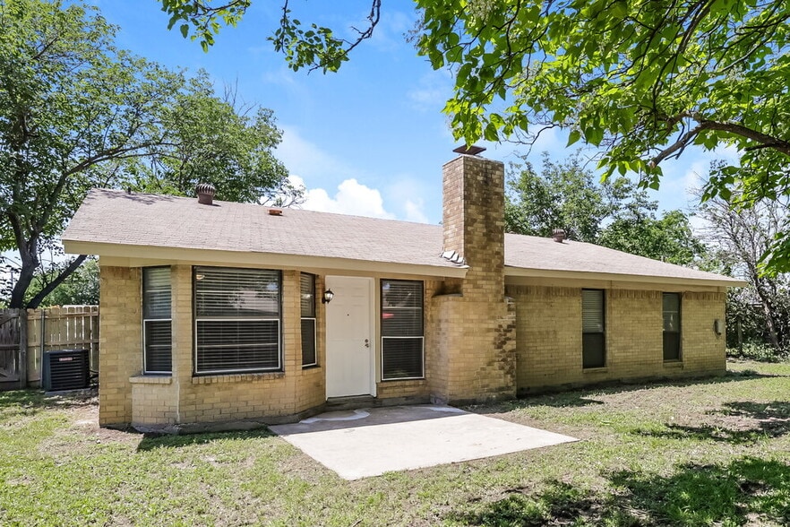 Building Photo - 7517 Marlinda Cir