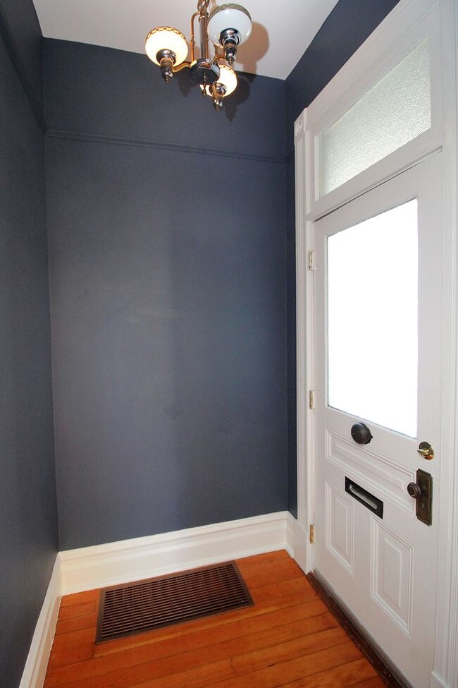 Building Photo - 4536 SE Boise St