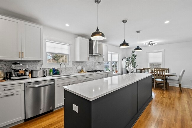 Building Photo - 9 Park St