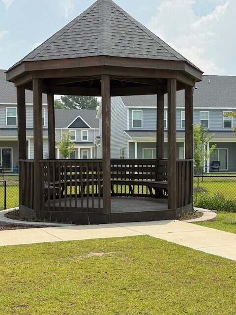 Building Photo - 2637 Virginia Mae Ln