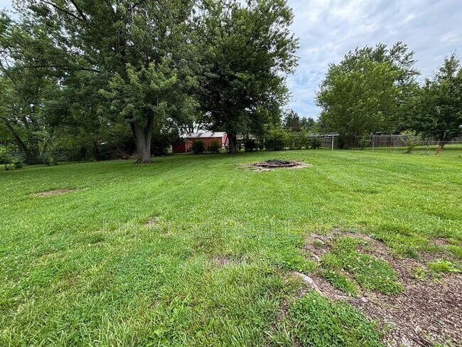 Building Photo - 4984 OH-122