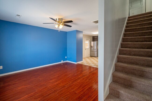 Building Photo - 1053 Brianna Way