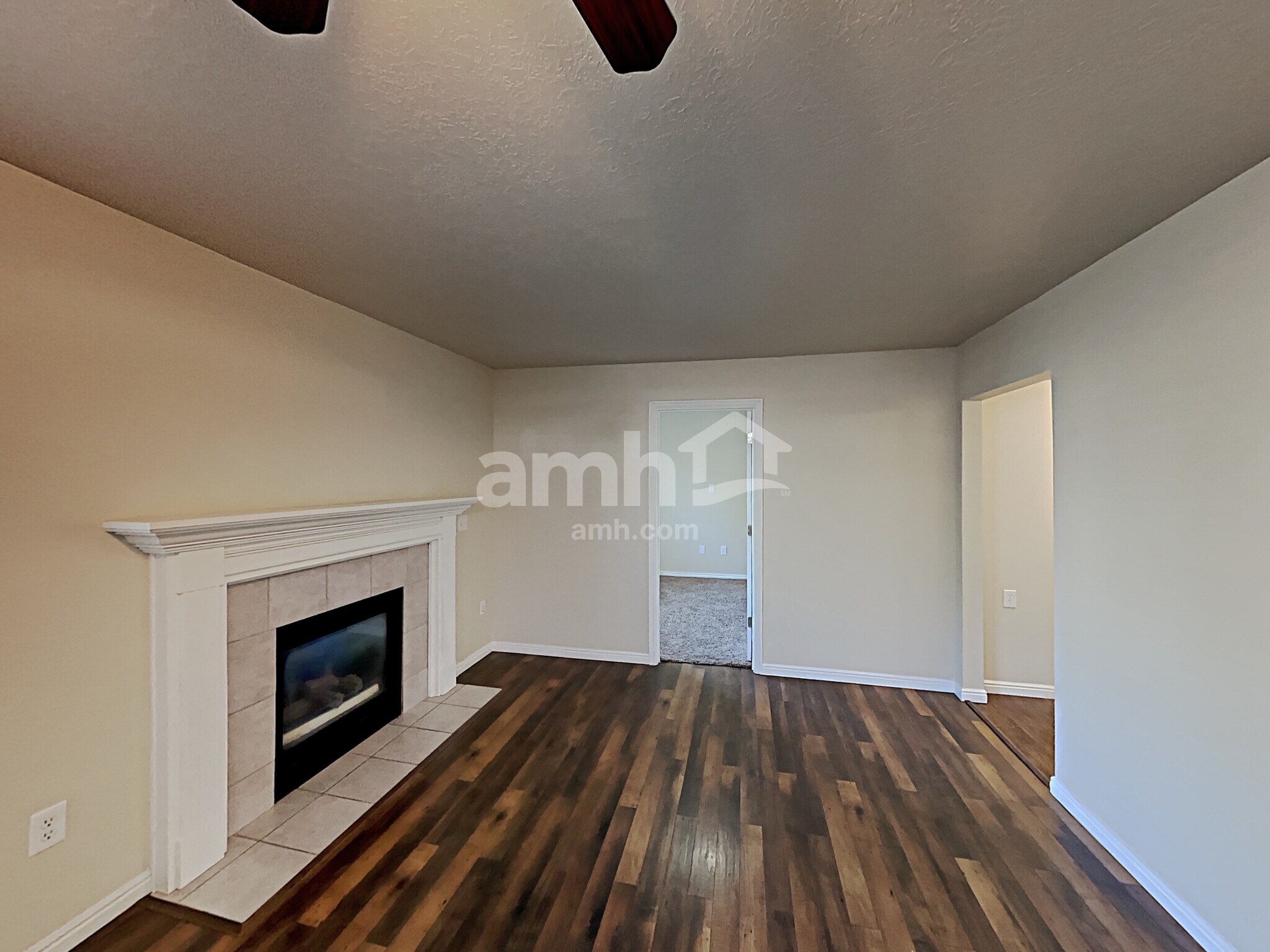Building Photo - 2056 N 850 W