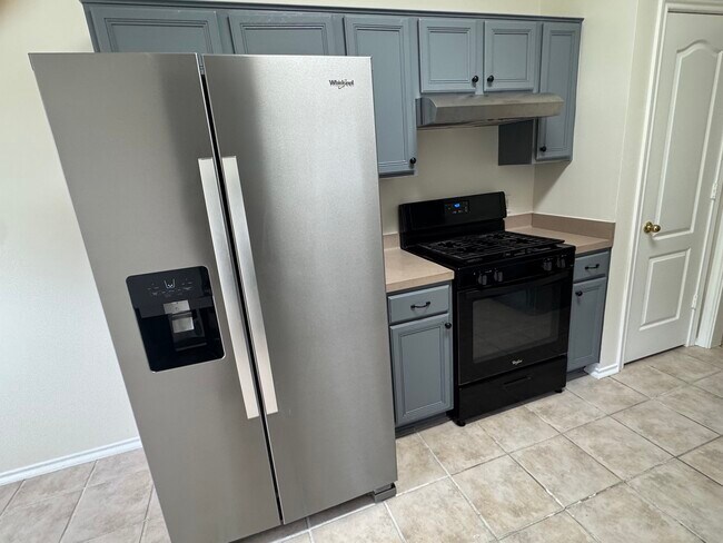 Building Photo - 21111 Woodland Green Dr