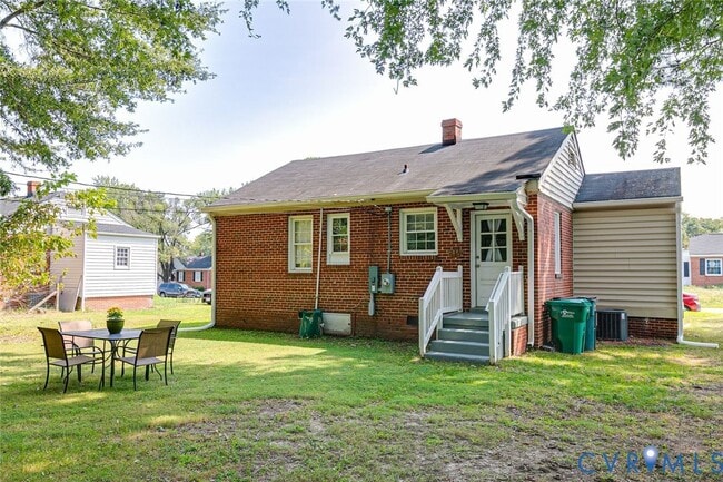 Building Photo - 4606 Chipoax Ave