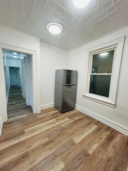 Building Photo - 2029 Ryer Ave