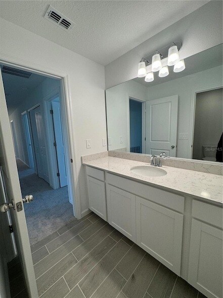 Building Photo - 6660 SW 89th Loop