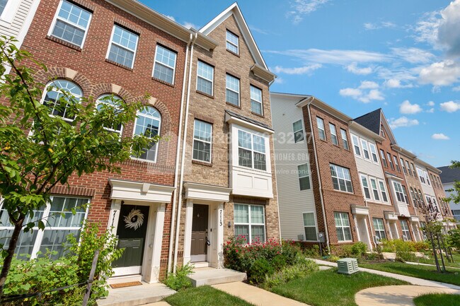 Building Photo - 7113 Rowlock Aly