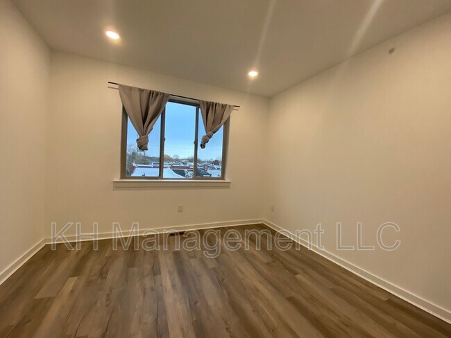 Building Photo - 4329 Otter St